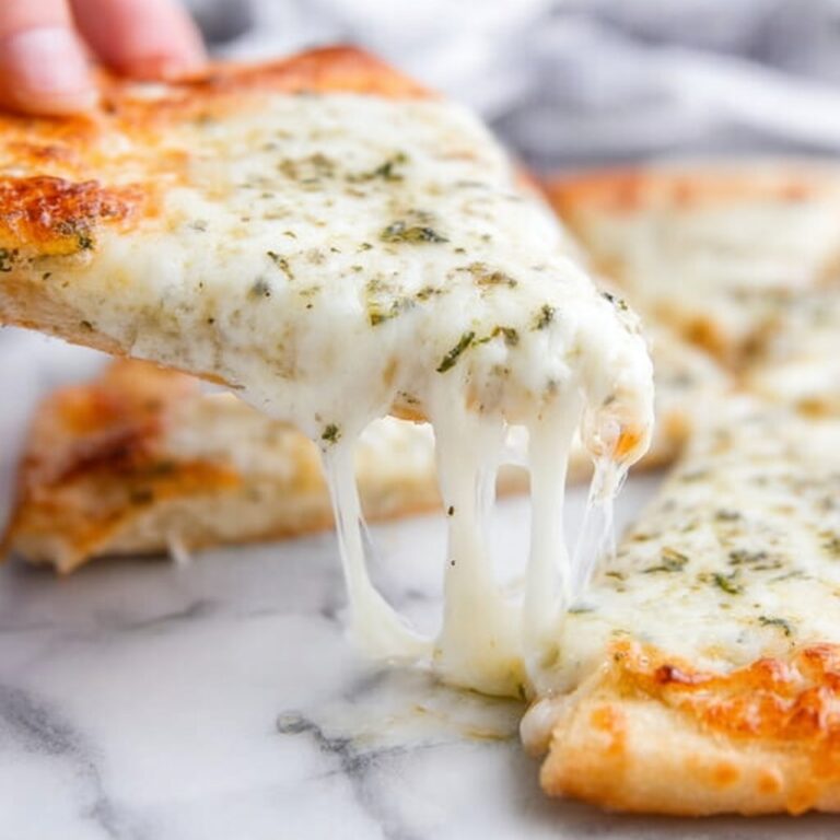 Creamy White Pizza with Ricotta and Mozzarella Recipe