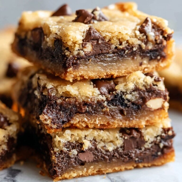 Gooey Chocolate Chip Cookie Bars Recipe